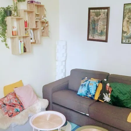 Cosy T2 A 5 Minutes De Metro 12-proche Paris-stade De France Apartment